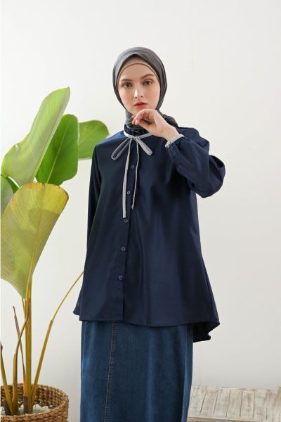 Blus Dayna Ruffle Navy - S