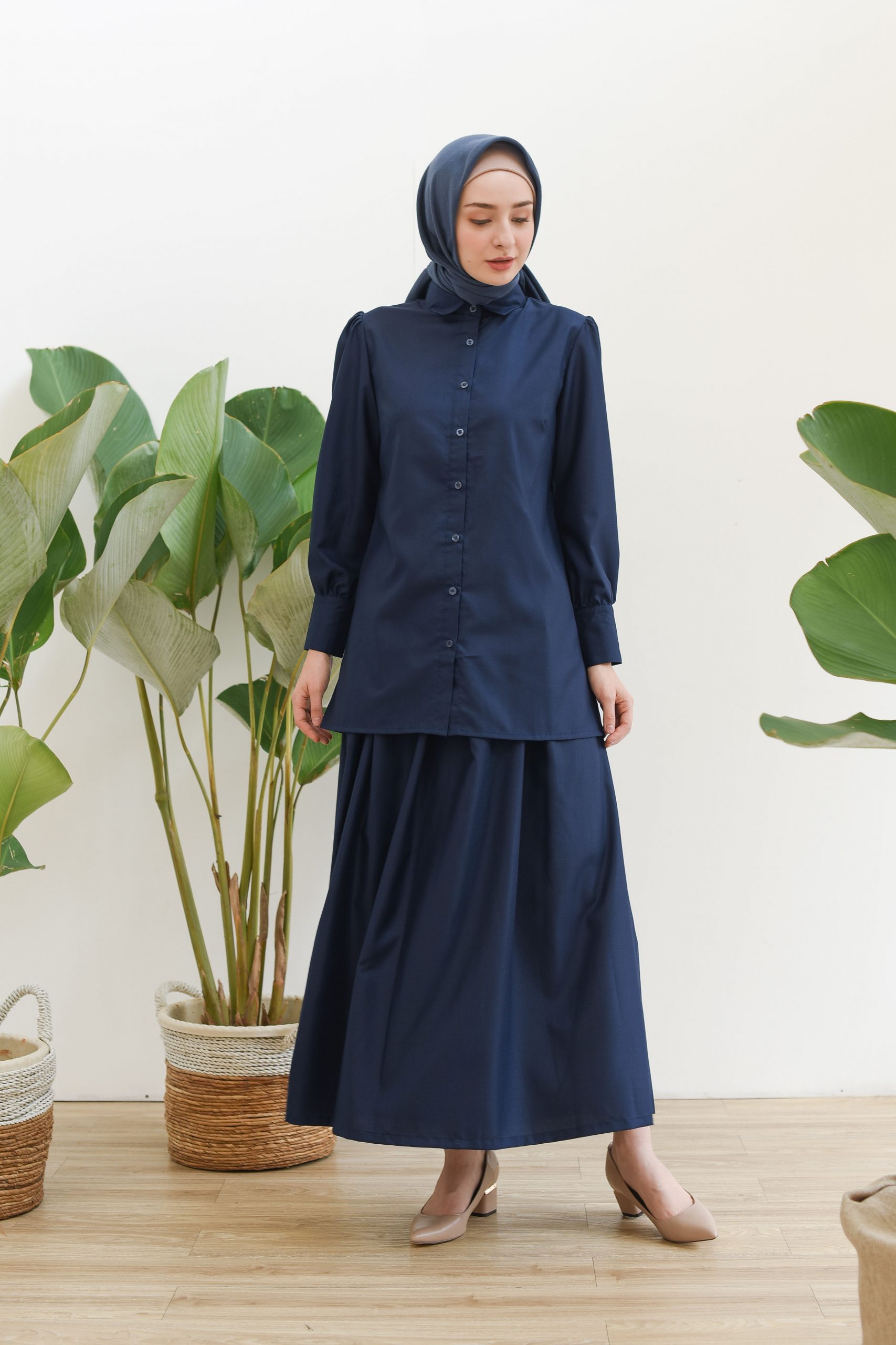 Blus Velya Navy Blue - L (Minor Defect) - Image 6