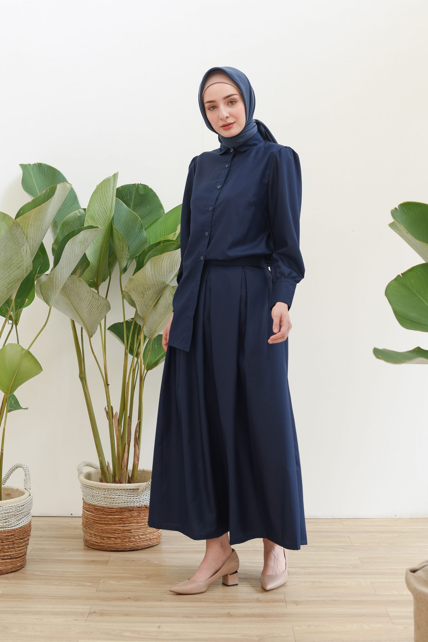 Blus Velya Navy Blue - L (Minor Defect) - Image 3