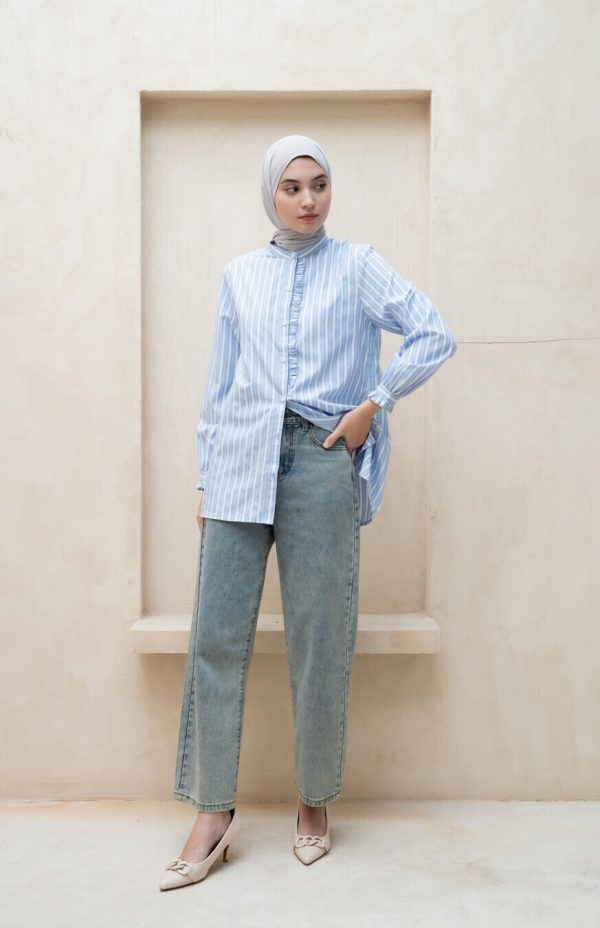 Blus Lyla Della Light Blue - Image 6