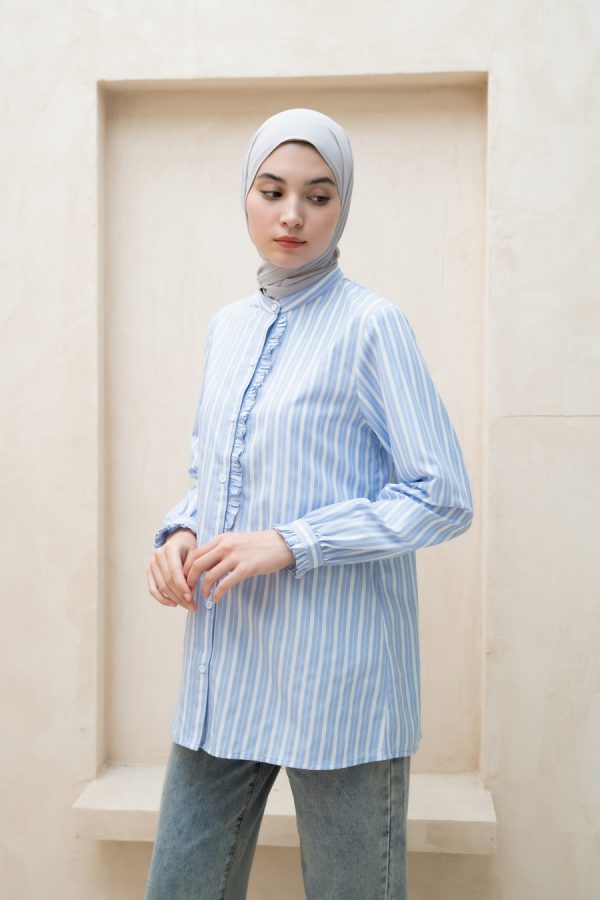 Blus Lyla Della Light Blue - Image 2