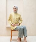 Blus Lyla Della Mustard