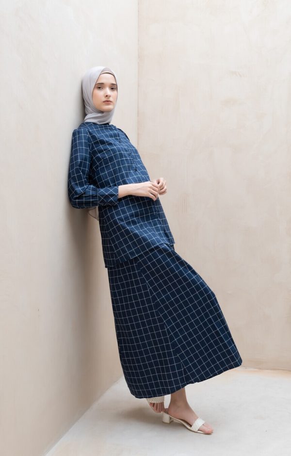 Deena Skirt Ditta Navy - Image 6