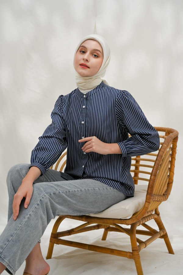 Blus Teana Kaluna Navy - Image 8