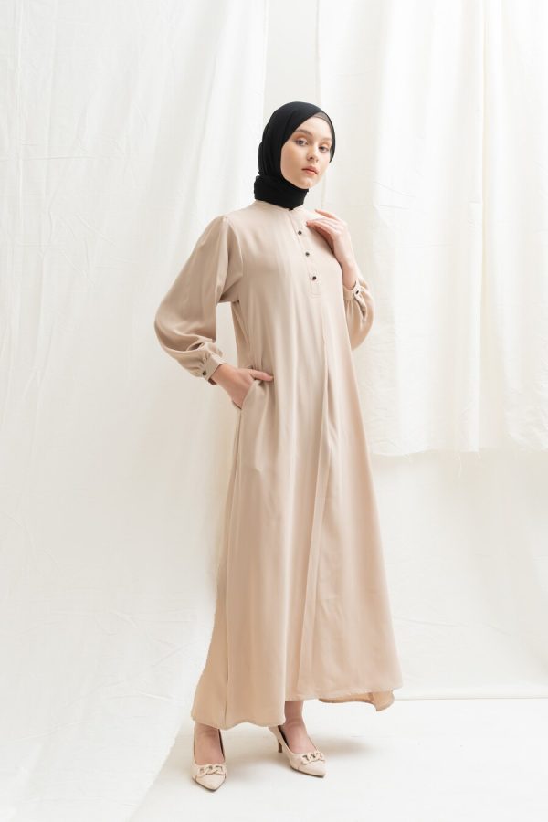 Gamis Terra Feera Cream Big Size - Image 3