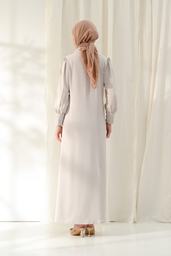 Gamis Zenia Rauda Oat - Image 3