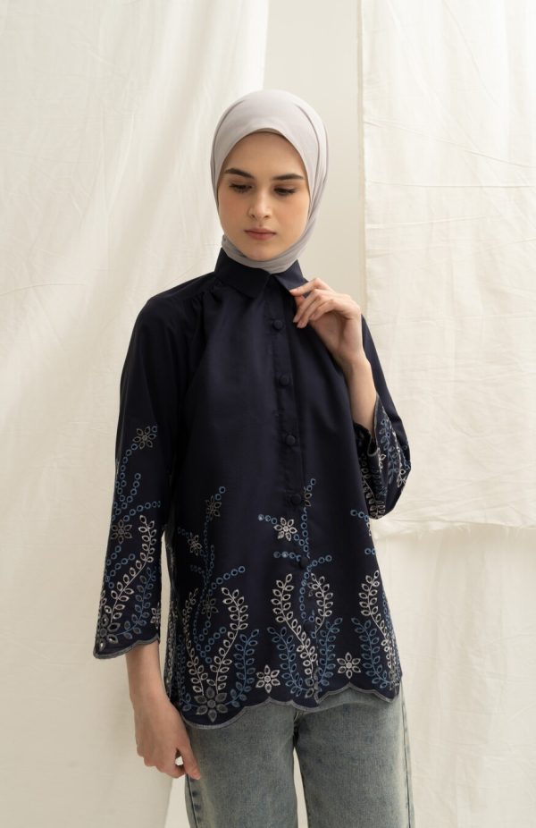 Blus Afiya Navy - Image 5