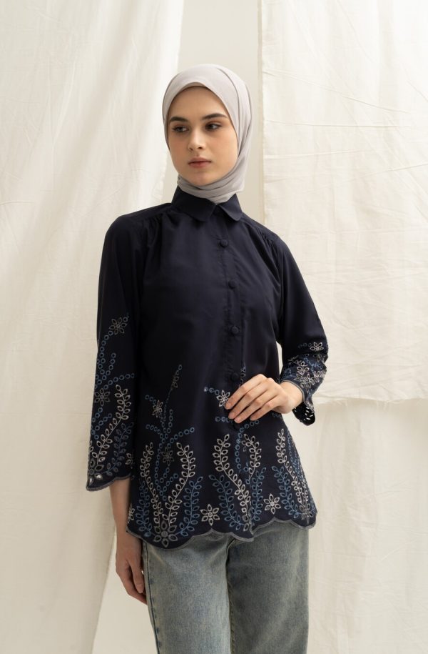Blus Afiya Navy - Image 7