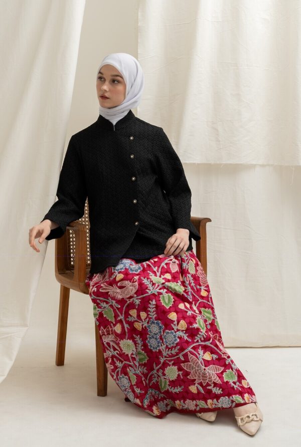Kebaya Janggan Melati Hitam - Image 3
