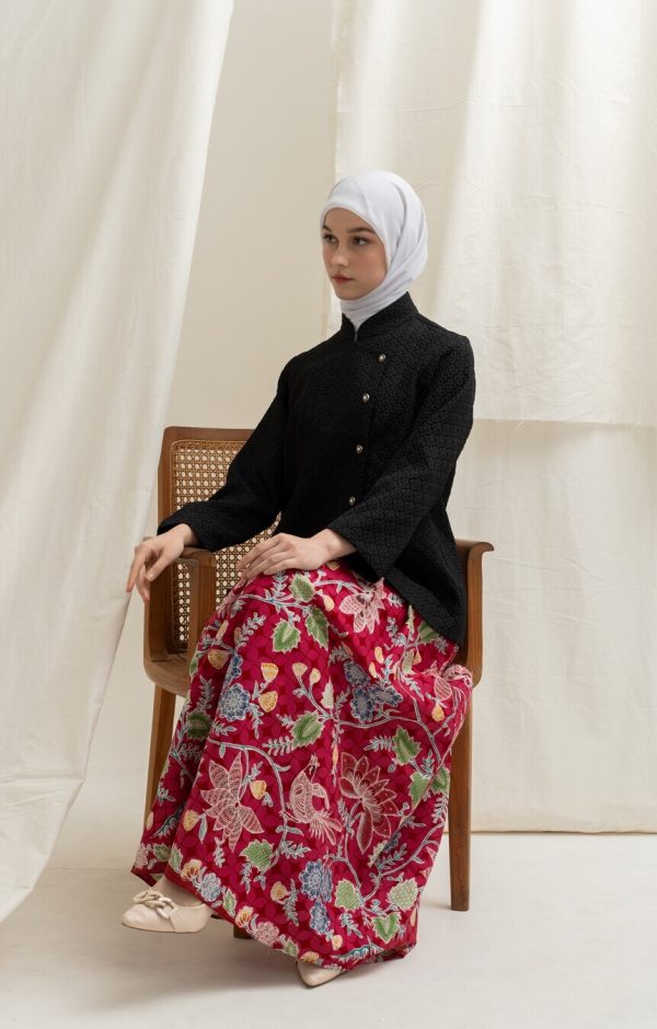 Kebaya Janggan Melati Hitam - Image 8