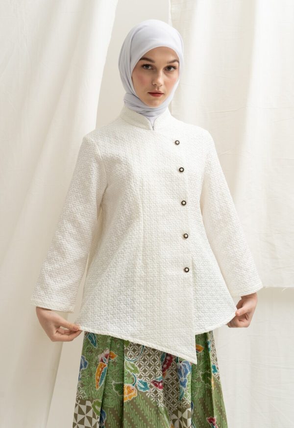 Kebaya Janggan Melati Off White Big Size - Image 3