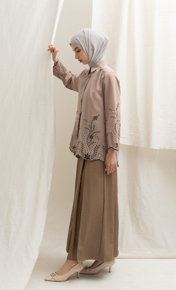 Blus Afiya Cream Big Size - Image 8