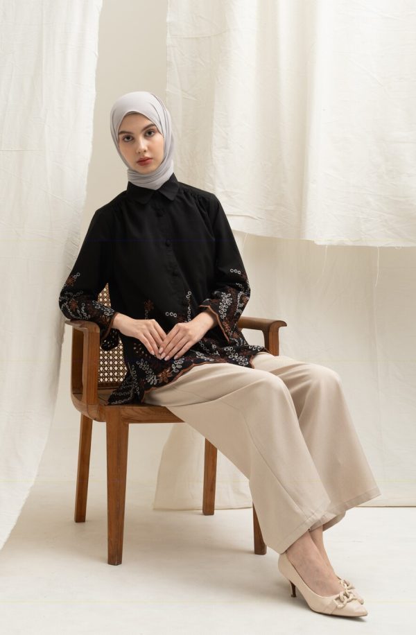 Blus Afiya Hitam Big Size - Image 7