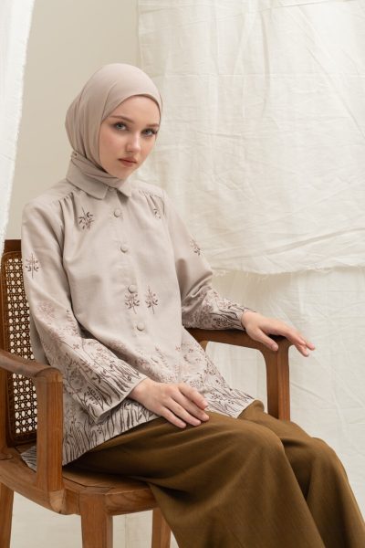 Blus Afiya Savana Latte Big Size
