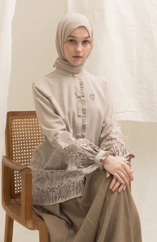 Blus Lyla Savana Latte - Image 8
