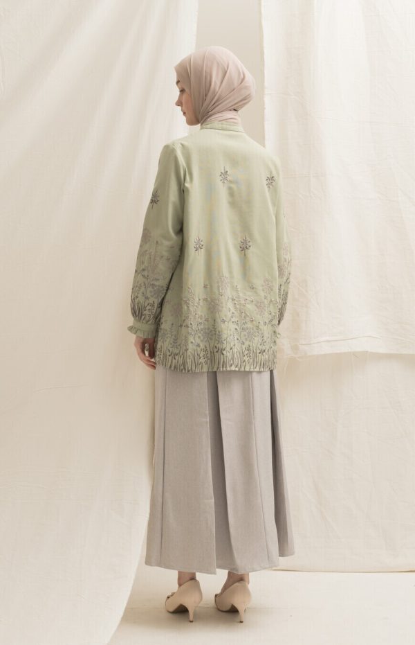 Blus Lyla Savana Light Green - Image 3
