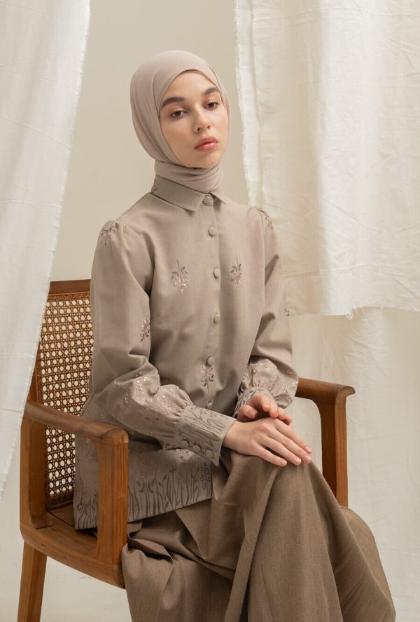 Blus Velya Savana Mocca Big Size - Image 3