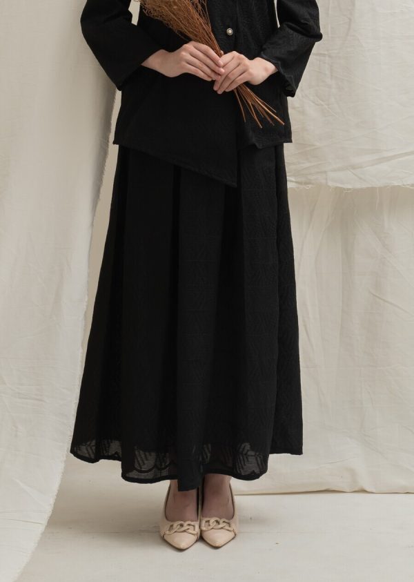 Deena Skirt Ghia Hitam - Image 2