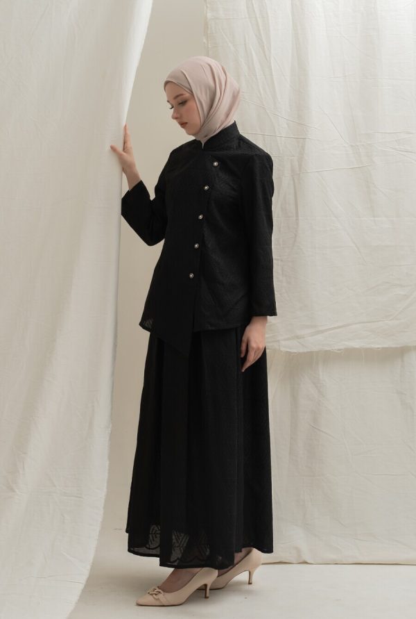 Deena Skirt Ghia Hitam - Image 7