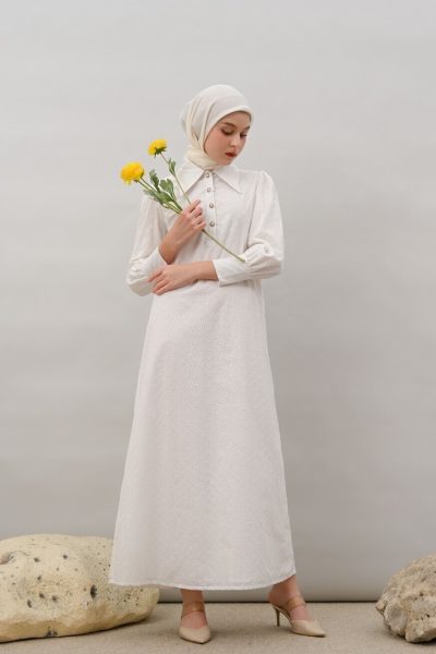 Gamis Zenia Naula White