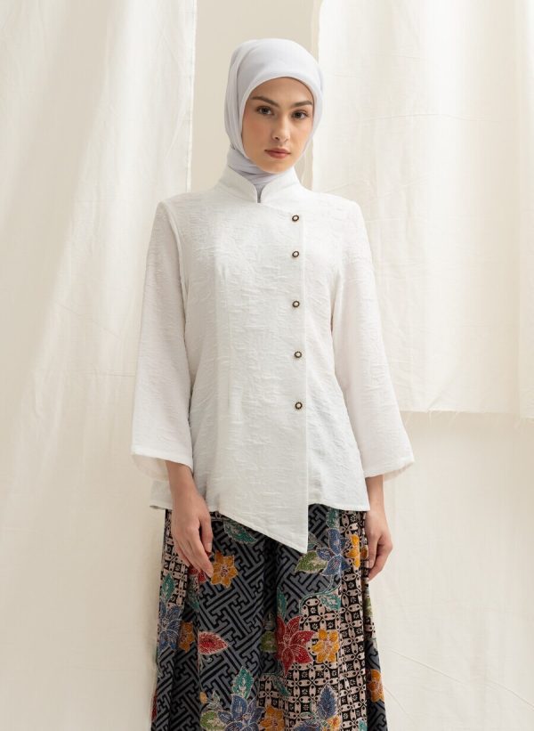 Kebaya Janggan Fia White