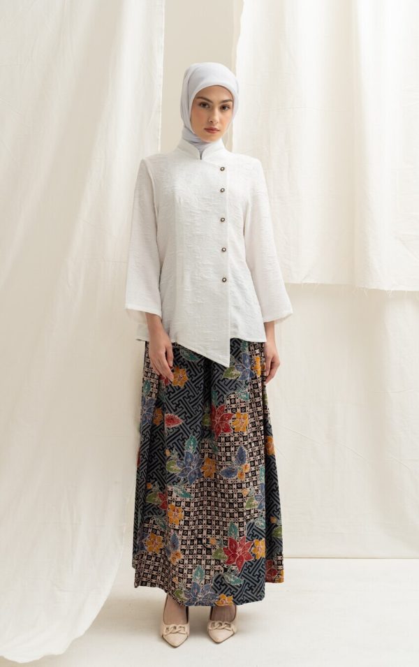 Kebaya Janggan Fia White - Image 7