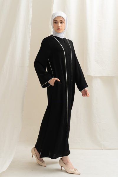 Abaya Humaira Black - M (Minor Defect)