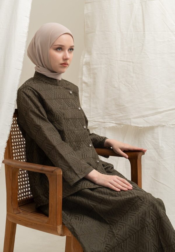 Kebaya Janggan Ghia Dark Olive Big Size - Image 2