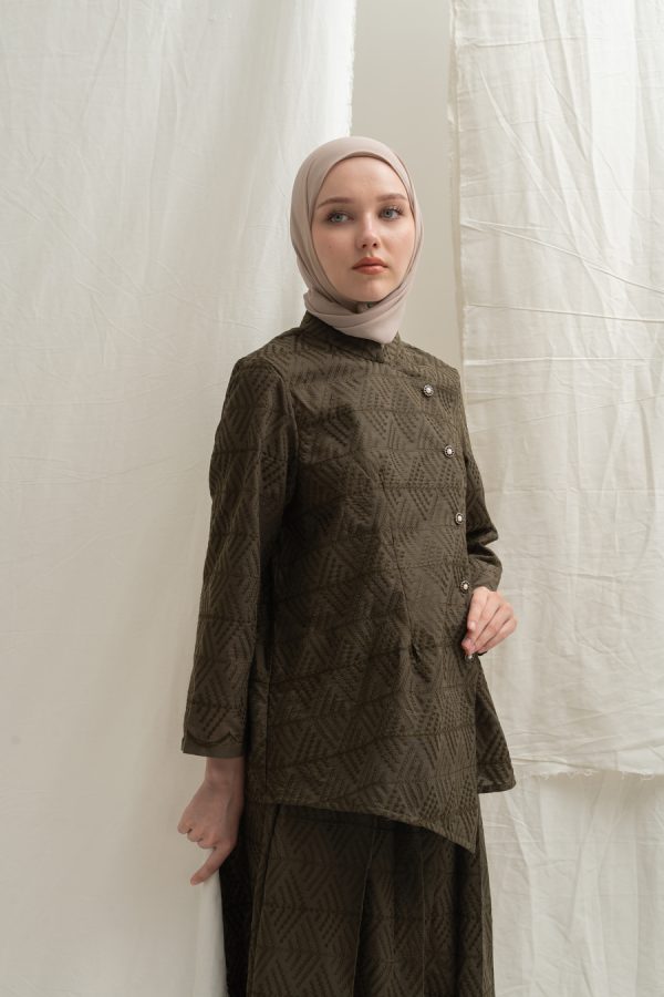 Kebaya Janggan Ghia Dark Olive Big Size - Image 3