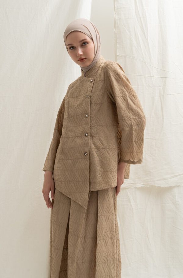 Kebaya Janggan Ghia Cream Big Size - Image 3