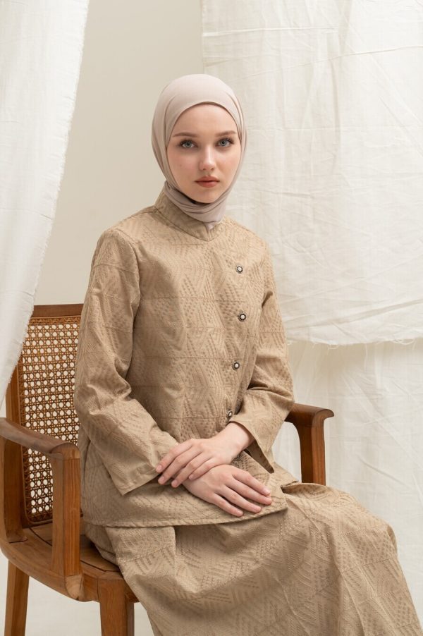 Kebaya Janggan Ghia Cream Big Size