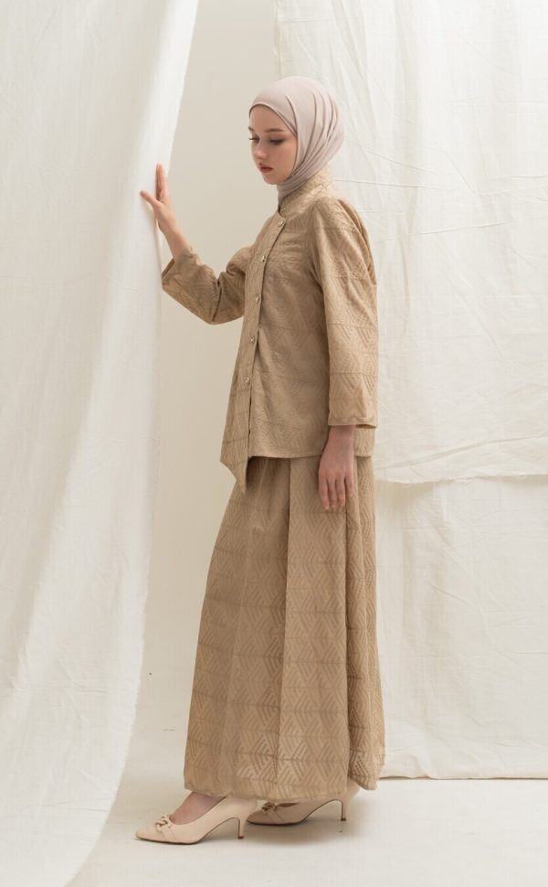 Kebaya Janggan Ghia Cream Big Size - Image 5