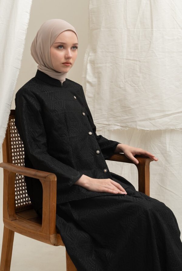 Kebaya Janggan Ghia Hitam - Image 7
