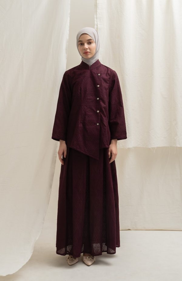 Kebaya Janggan Ghia Marun - Image 3