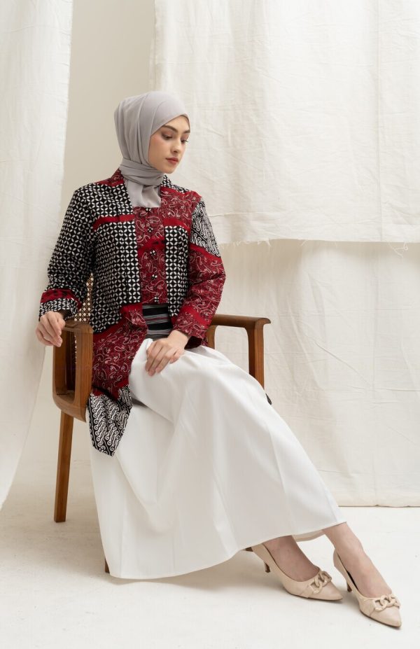 Tunik Kutubaru Adra Merah - Image 3