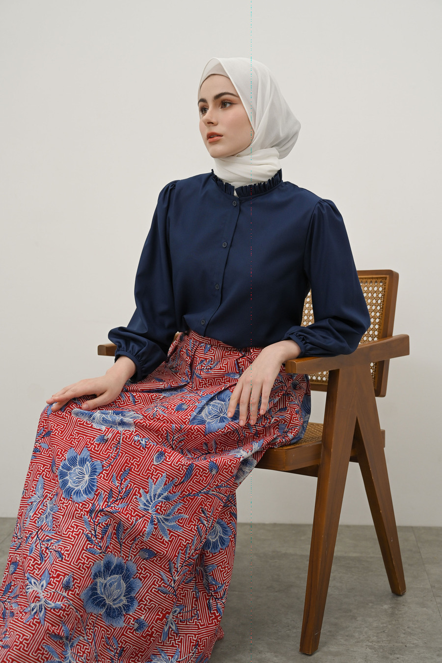 Blus Rara Navy - Image 7