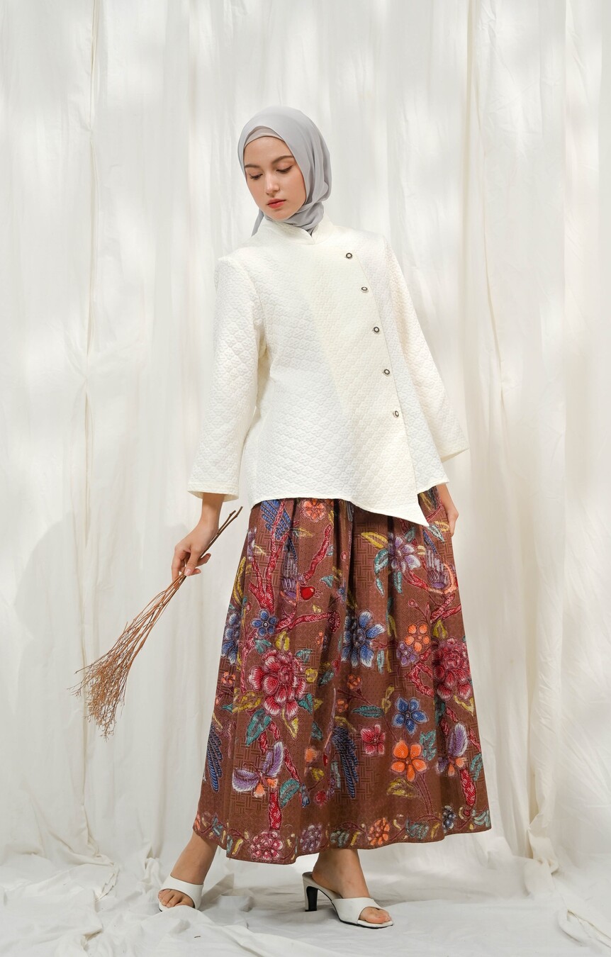 Kebaya Janggan Melati Off White Big Size - Image 12