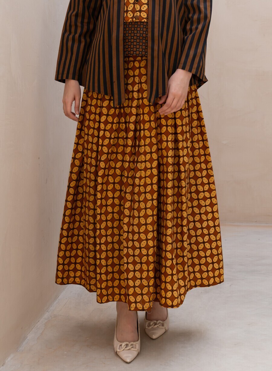 Mitha Skirt
