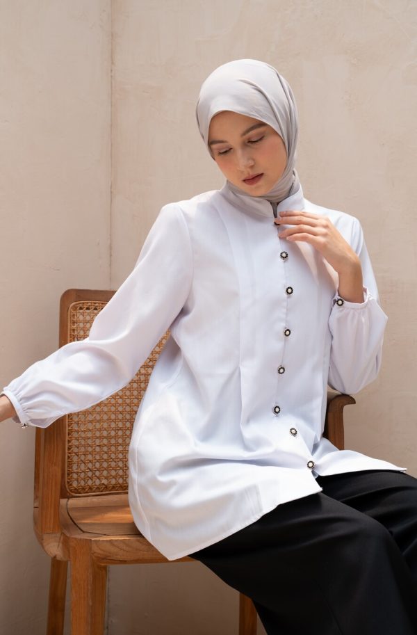 Long Blouse Mayya White Big Size - Image 5