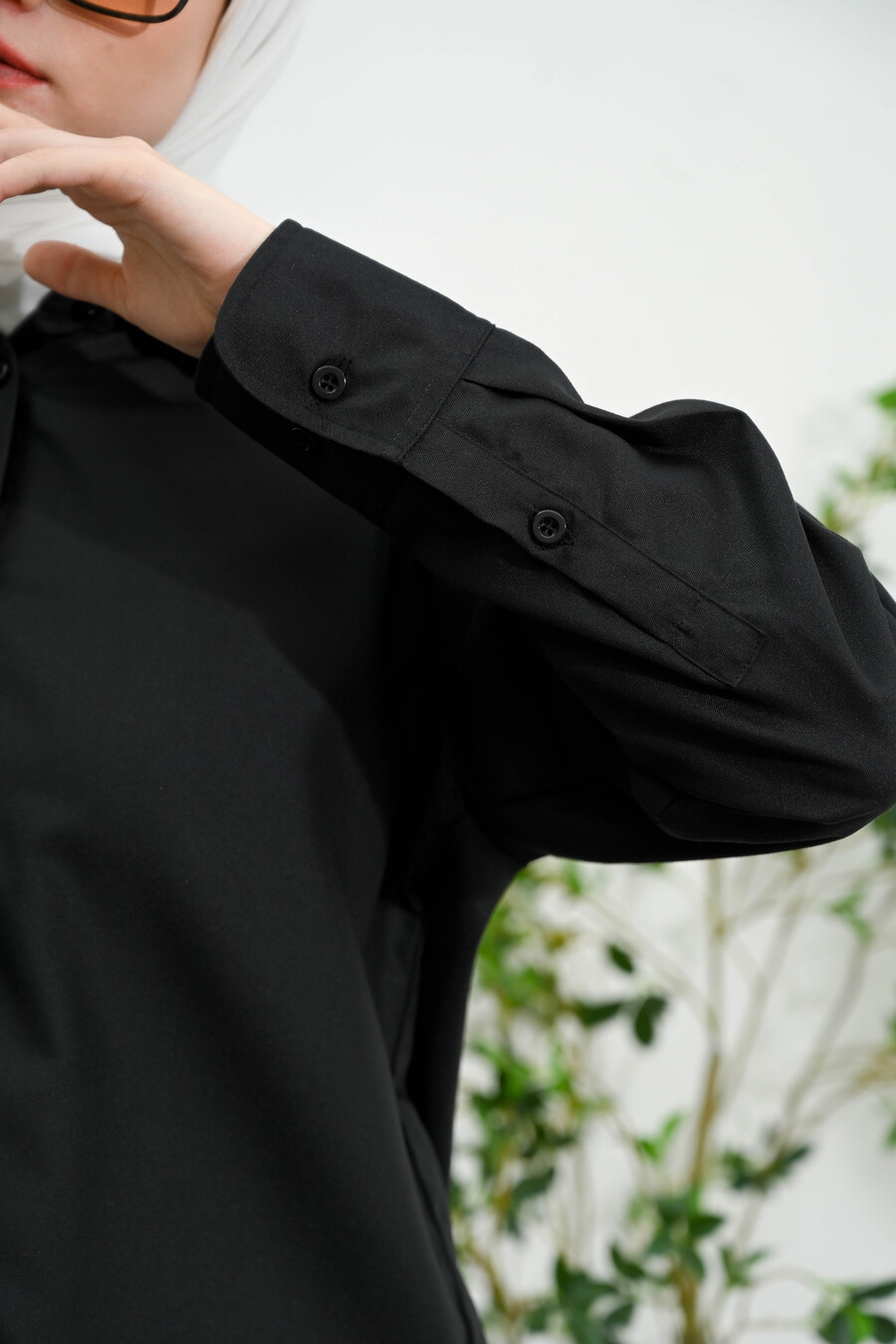 Blus Luna Hitam - Image 5