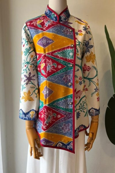 Kebaya Janggan Laras