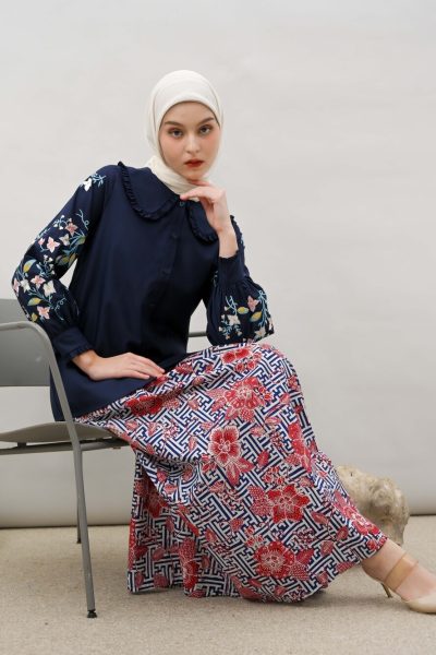 Blus Lura Bordir Navy Big Size