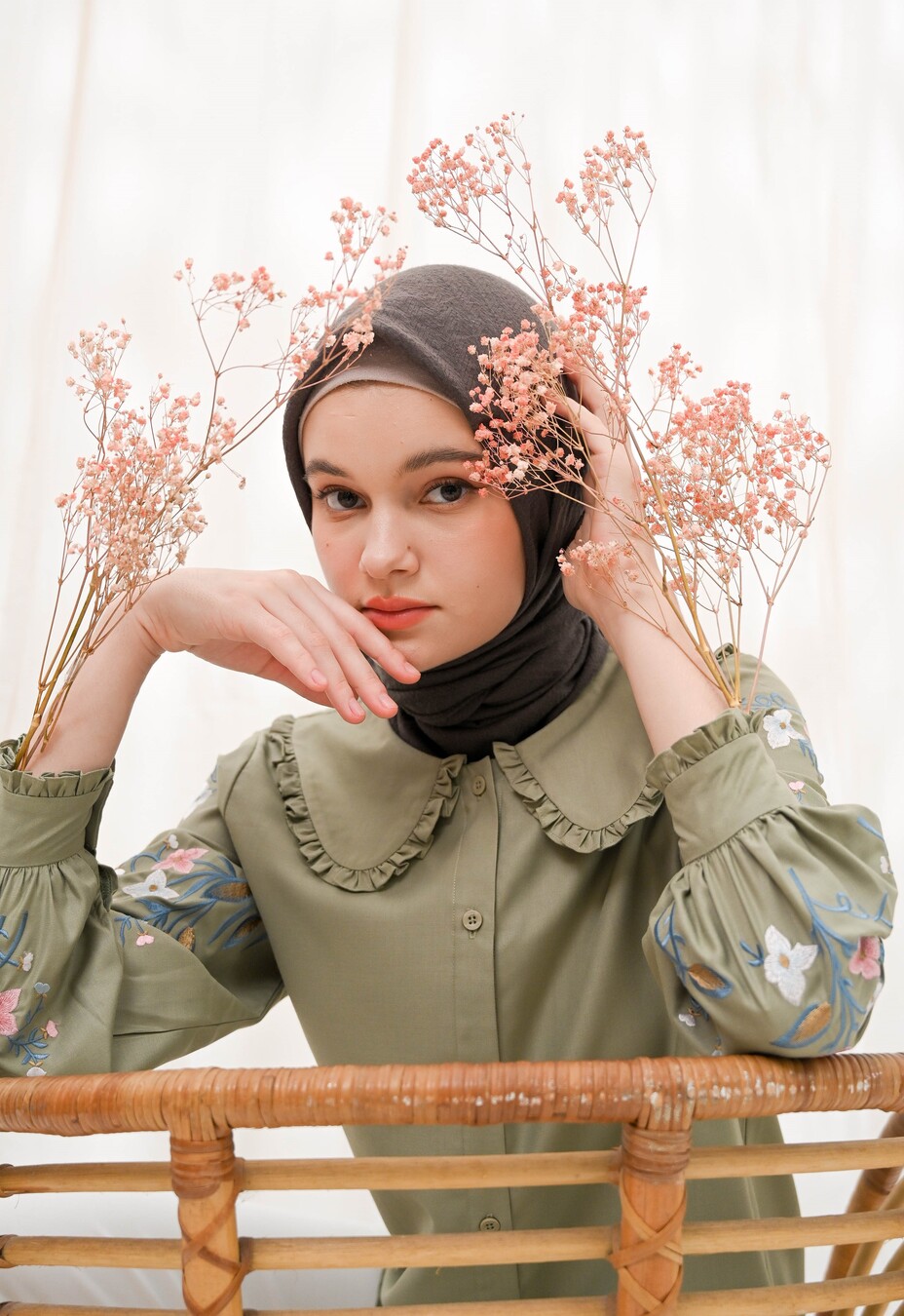 Blus Lura Bordir Sage Grey