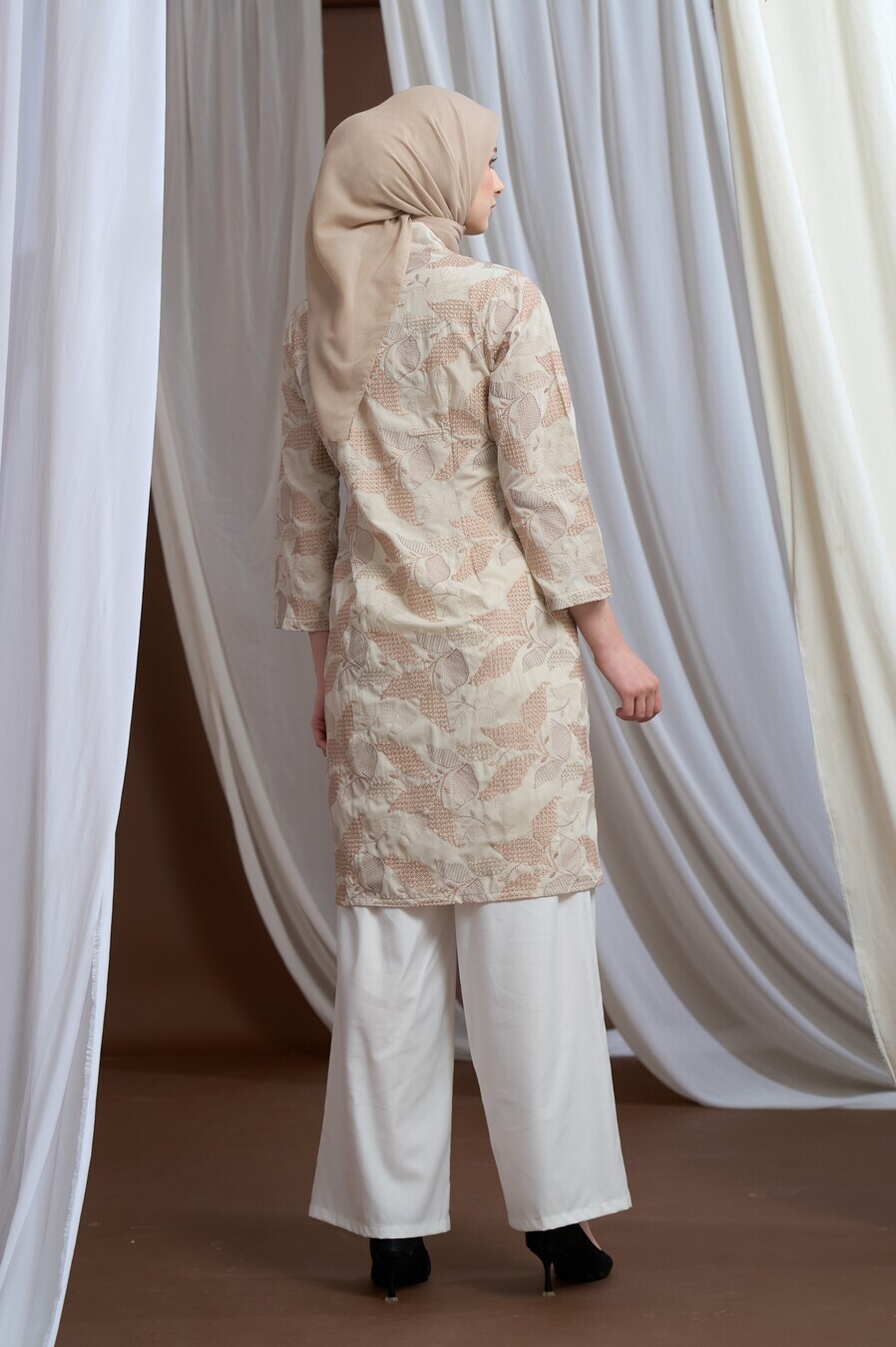 Pants Vaia Off White - Image 5
