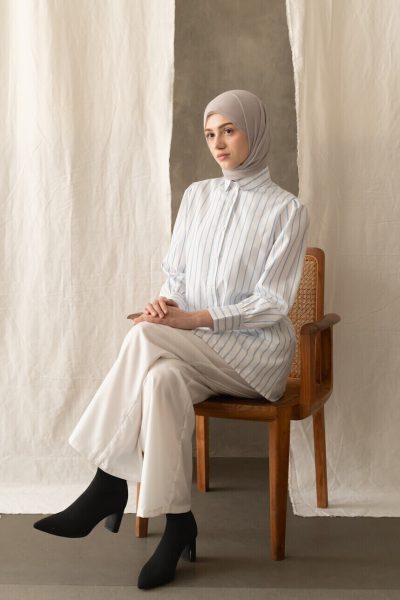 Blus Velya Sada White Blue - L