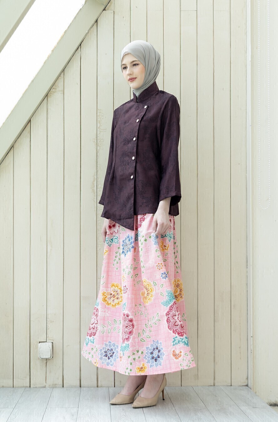 Kebaya Janggan Ayoena Dark Marun - Image 9