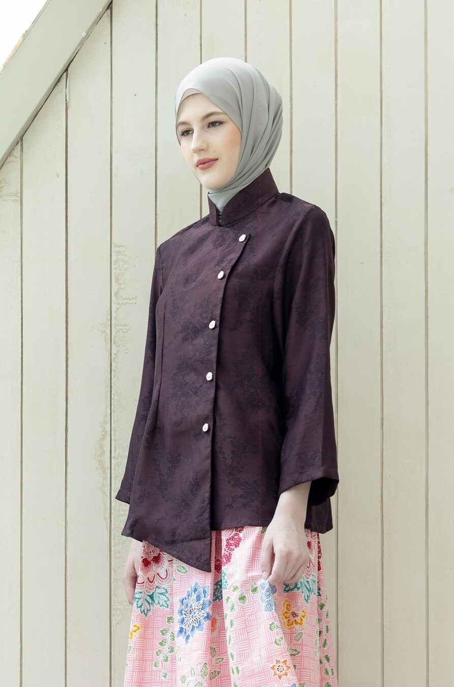 Kebaya Janggan Ayoena Dark Marun - Image 7