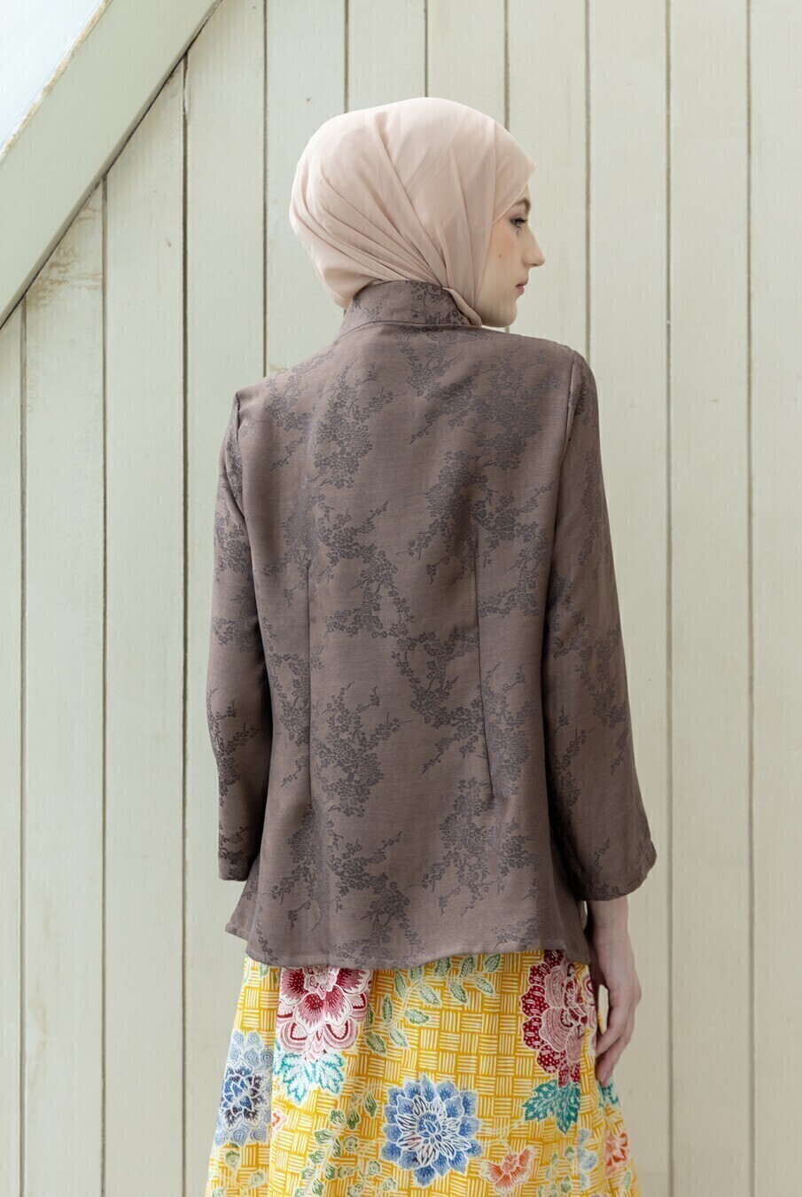 Kebaya Janggan Ayoena Mocca - Image 8