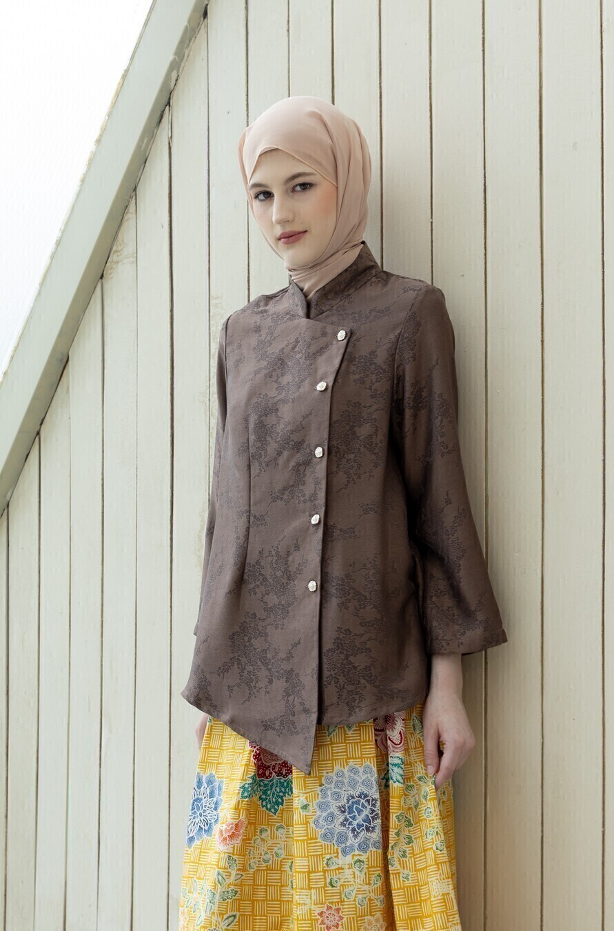 Kebaya Janggan Ayoena Mocca - Image 2