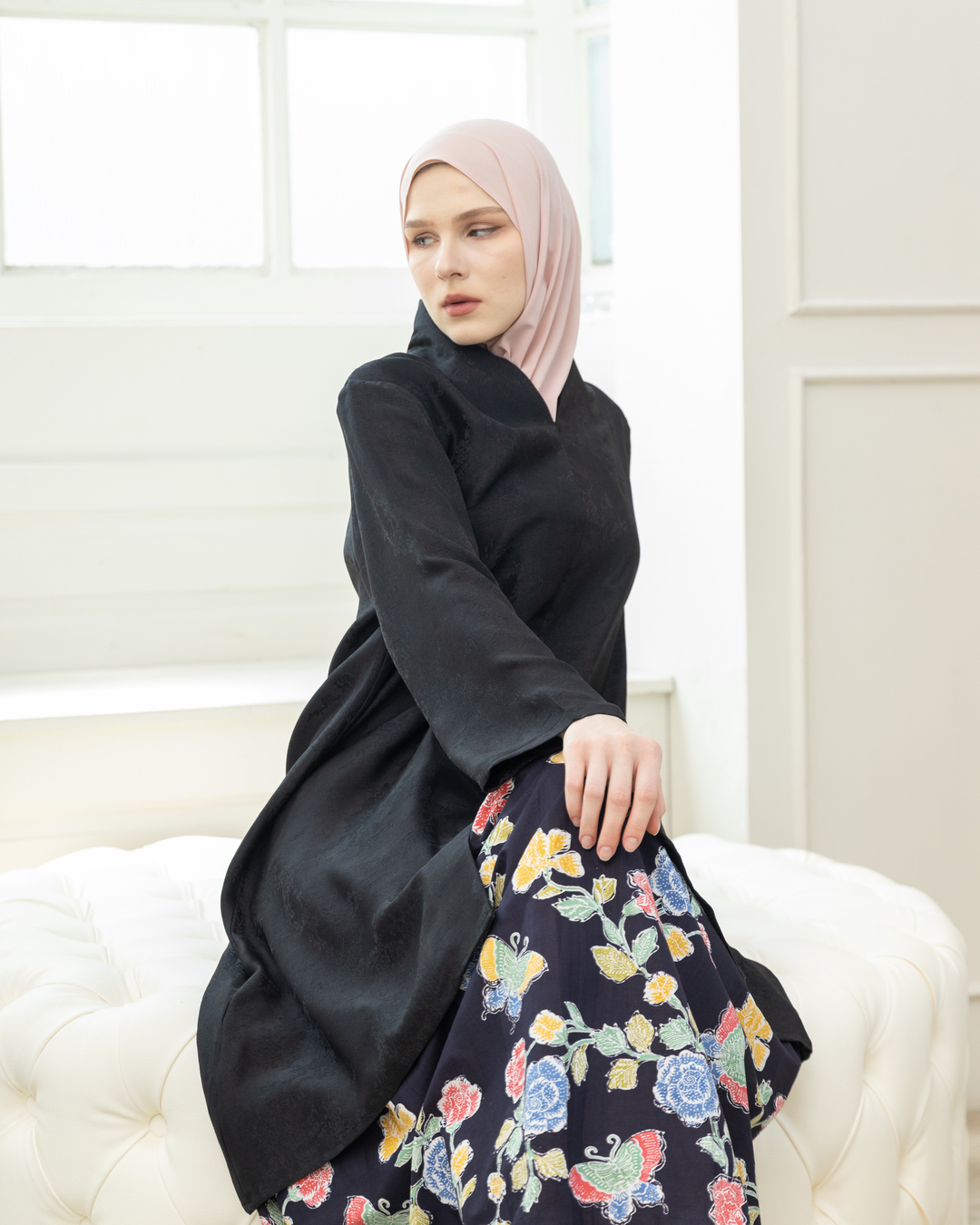 Tunik Kebaya Ayoena Hitam - Image 4